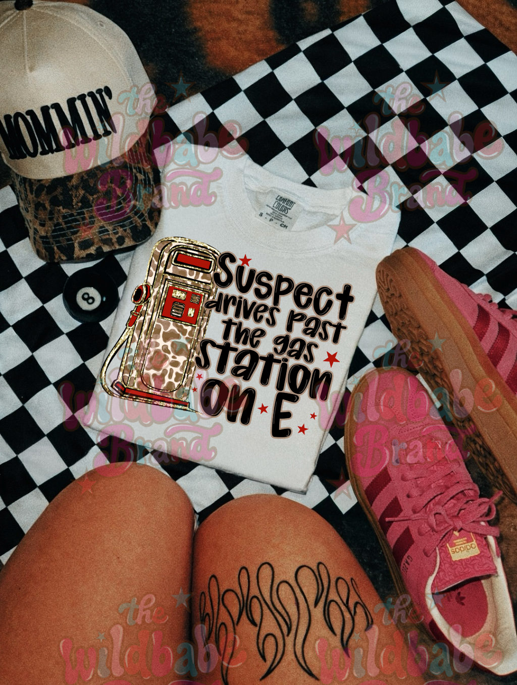 GAS STATION ON E GRAPHIC TEE