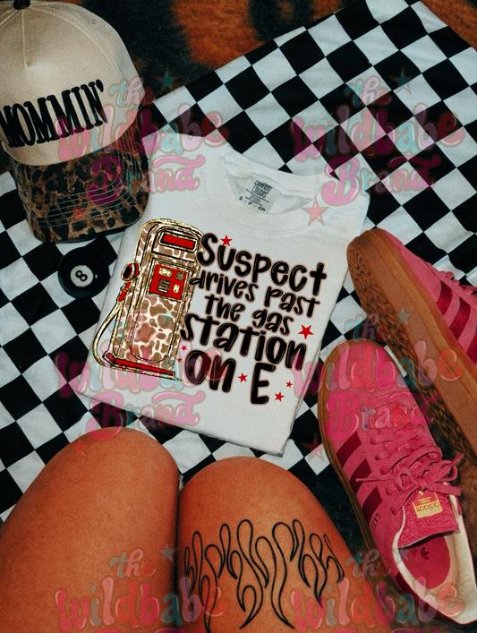 GAS STATION ON E GRAPHIC TEE